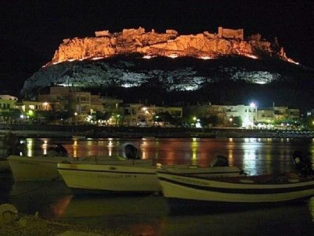 Next To Haraki Beach , Taverns Bars & 10 To Lindos 外观 照片